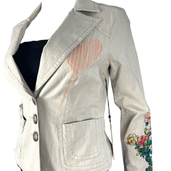 Love Stitch Embroidered Floral Cropped Blazer Womens Size S (NWT) - Picture 8 of 15